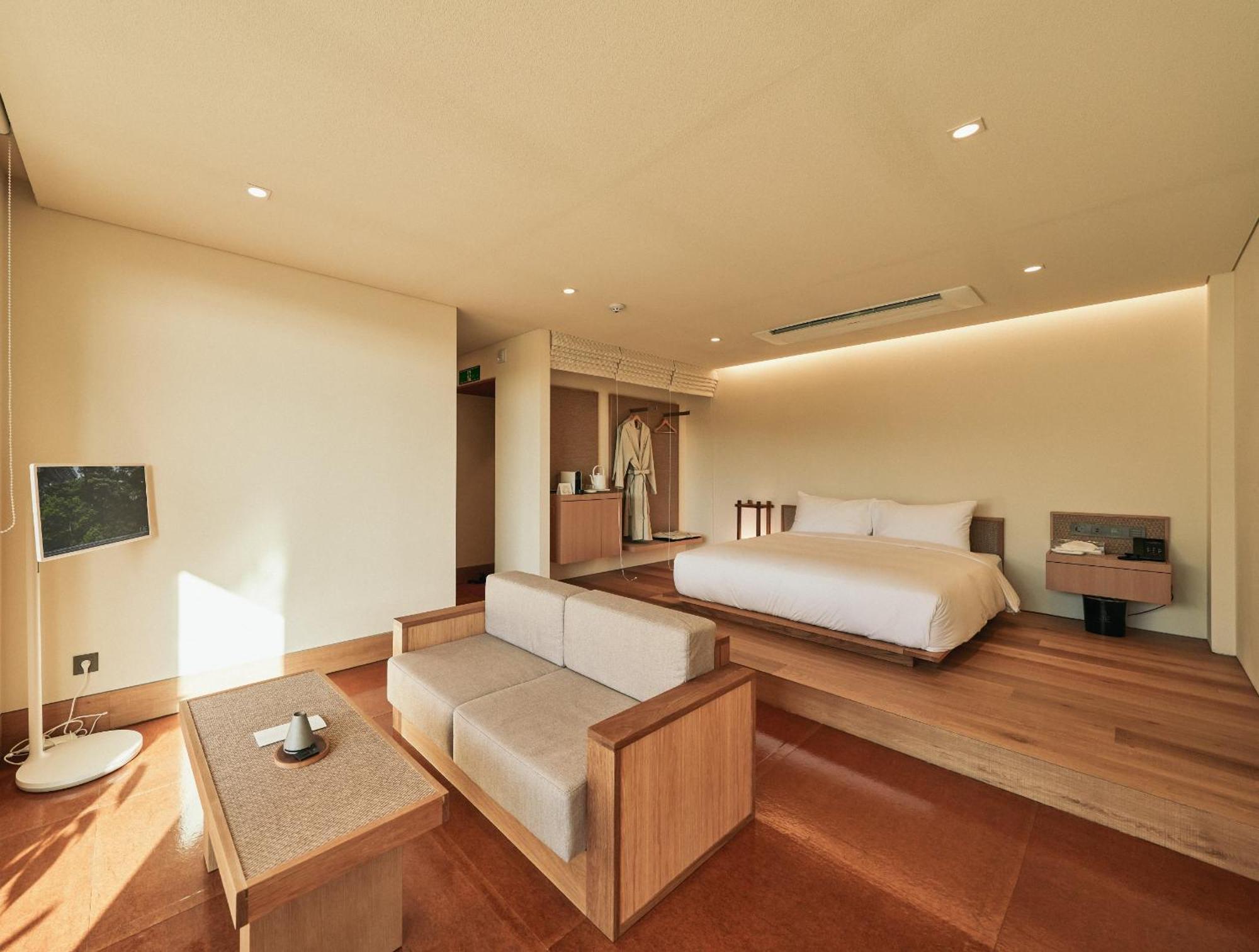Ije Gyeongju Hotel Bagian luar foto