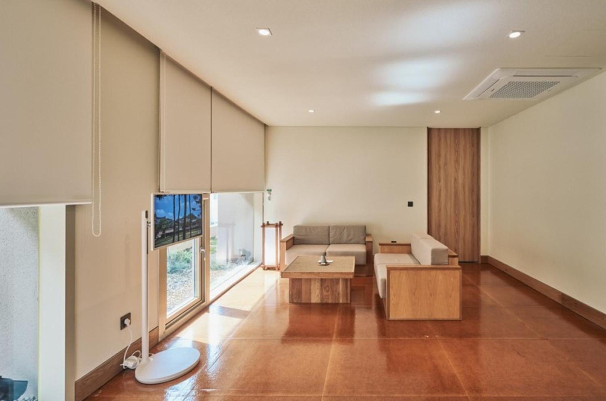 Ije Gyeongju Hotel Bagian luar foto